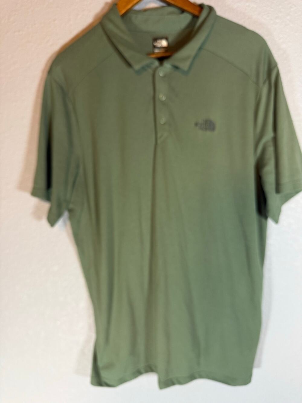The North Face Men’s XL Green FlashDry Short Sleeve Polo Shirt